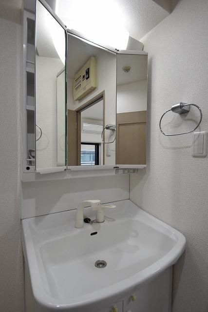 洗面設備　別部屋参考写真