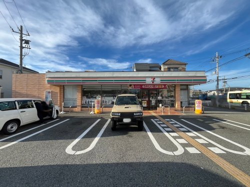 コンビニ　セブンイレブン　尼崎額田町店（コンビニ）まで725m