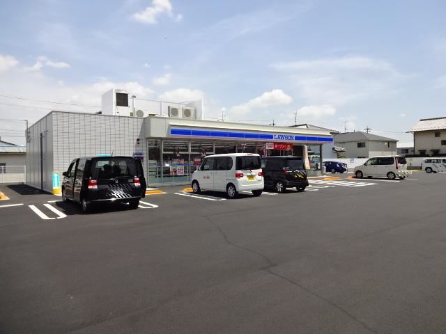 コンビニ　ローソン（コンビニ）まで620m