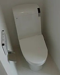 トイレ　トイレ
