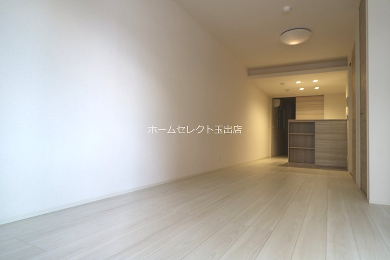ロイジェント住之江公園の居間写真
