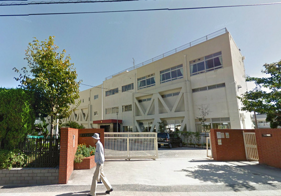 小学校　広島市立皆実小学校（小学校）まで466m