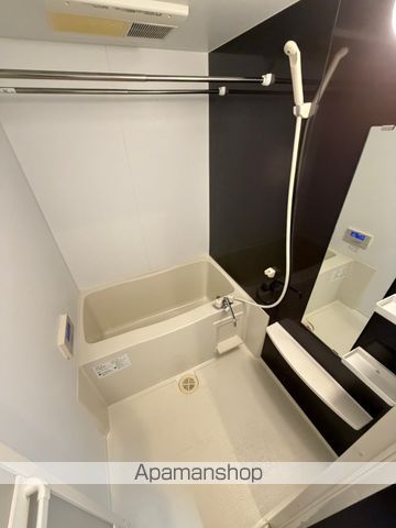 ＪＲ東海道本線 浜松駅 バス乗車時間：8分 最寄りバス停で下車 徒歩1分 7階建 築43年の風呂写真