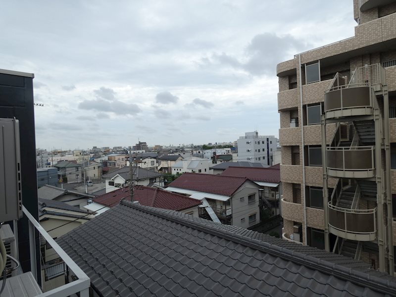 noir et blanc蕨の内装写真