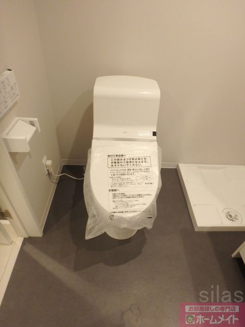トイレ　同施工会社・同型モデルの室内です。（参考写真・イメージ写真）