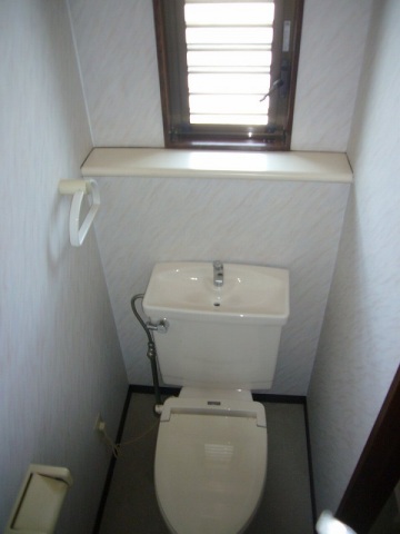 岡村ビルのトイレ写真