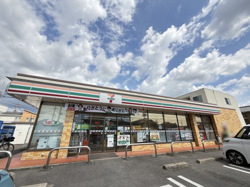 コンビニ　セブン-イレブン 春日井勝川新町店（コンビニ）まで408m