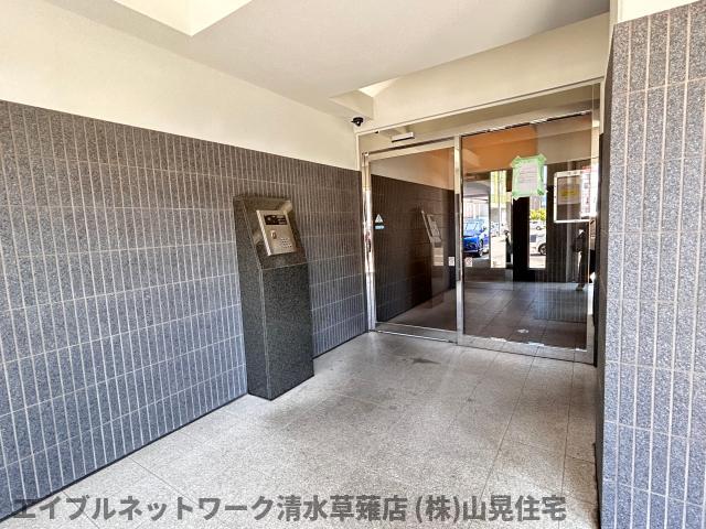 ロビー　建物の内部です