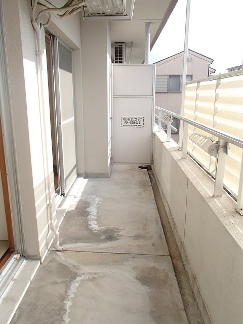 バルコニー　参考写真掲載。