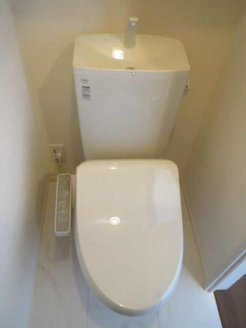 ケンズスクエア A棟のトイレ写真