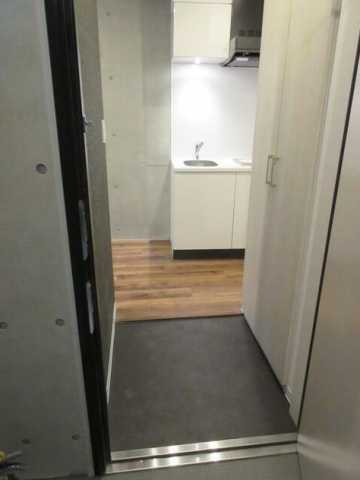 玄関　COCOFLAT田端の玄関