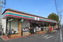 コンビニ　セブンイレブン越谷蒲生愛宕町店（コンビニ）まで497m