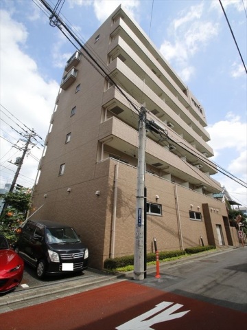 建物外観　安心安全の鉄筋コンクリート造♪
