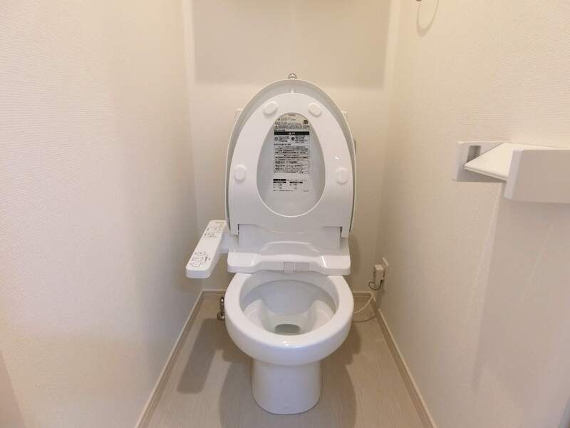 東武伊勢崎線 草加駅 徒歩14分 3階建 築9年のトイレ写真