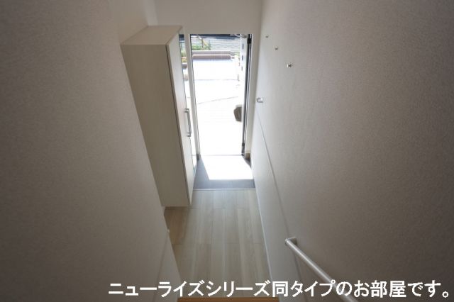 草深アパートIの玄関写真
