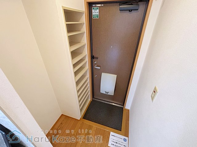 地下鉄桜通線 瑞穂区役所駅 徒歩10分 2階建 築21年の玄関写真