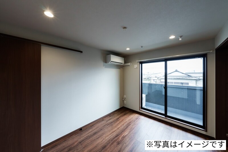 robot home 鷹の台の居間写真