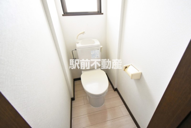 トイレ　窓付き♪