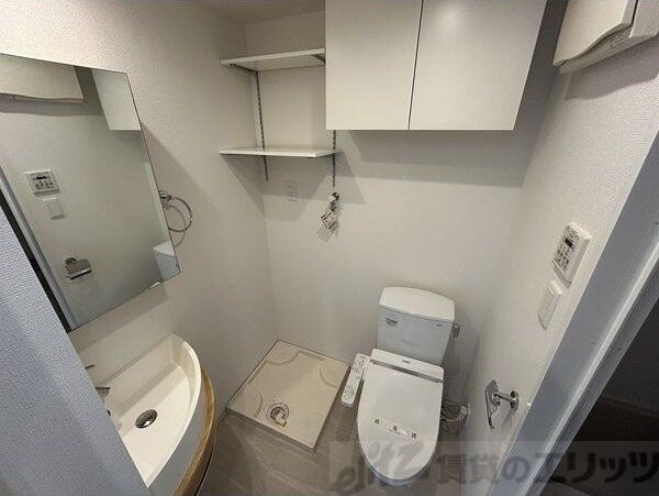 APRILE南森町のトイレ写真