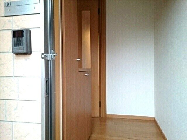 グリーンライン 北山田駅 徒歩12分 2階建 築24年の玄関写真