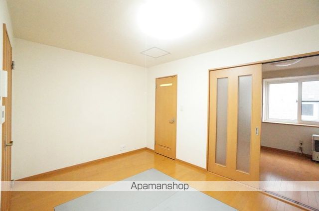 キアヌIIの居間写真