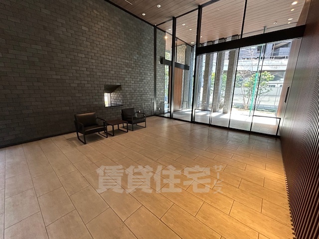 地下鉄谷町線 中崎町駅 徒歩2分 13階建 築12年の外観写真