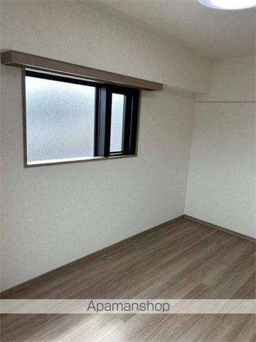 ルーブル中板橋六番館の居間写真