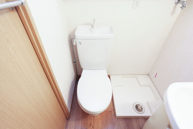 地下鉄七隈線 薬院大通駅 徒歩5分 14階建 築27年のトイレ写真