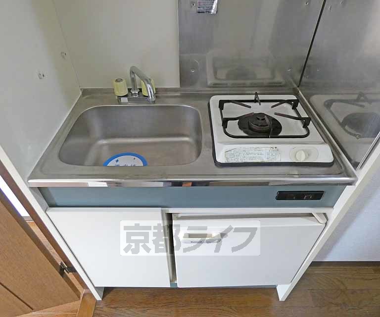 ＪＲ東海道本線 京都駅 徒歩5分 11階建 築31年のキッチン写真