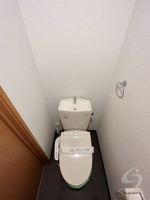 地下鉄長堀鶴見緑地線 蒲生四丁目駅 徒歩5分 3階建 築18年のトイレ写真
