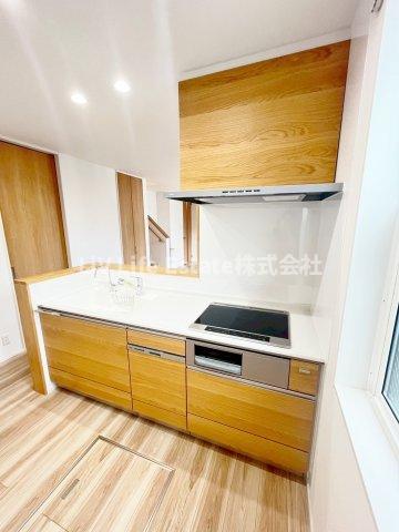練馬区大泉学園町6丁目戸建のキッチン写真