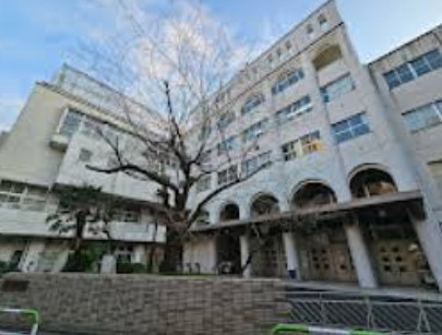 小学校　文京区立湯島小学校（小学校）まで240m