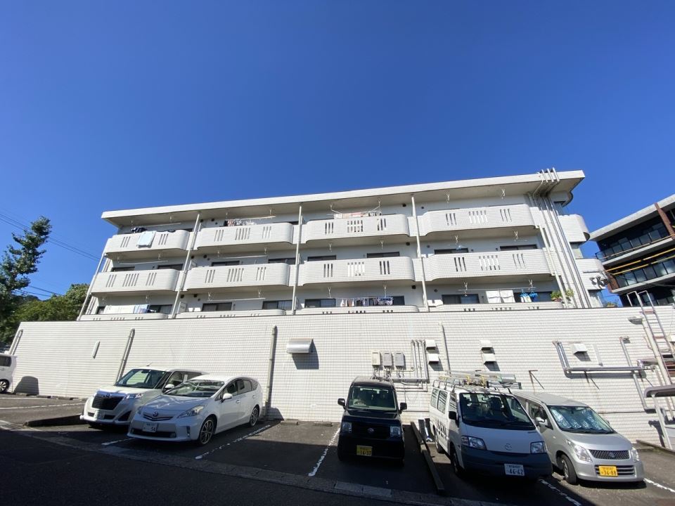 塩井川マンションの外観写真
