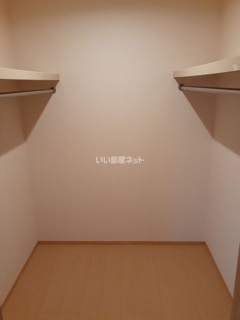小田急江ノ島線 六会日大前駅 徒歩15分 2階建 築13年の内装写真