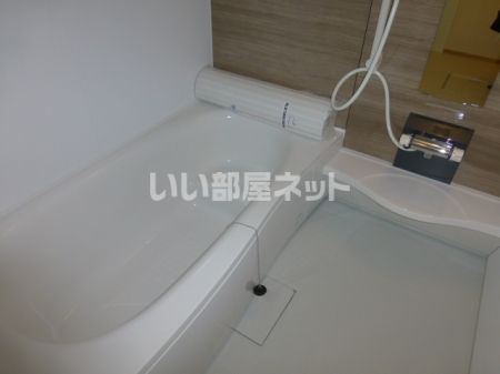 小田急江ノ島線 六会日大前駅 徒歩15分 2階建 築13年の風呂写真