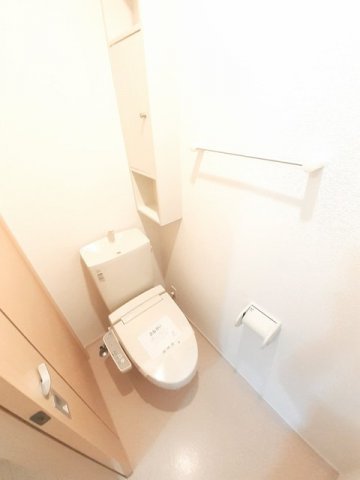 トイレ　トイレもきれいです