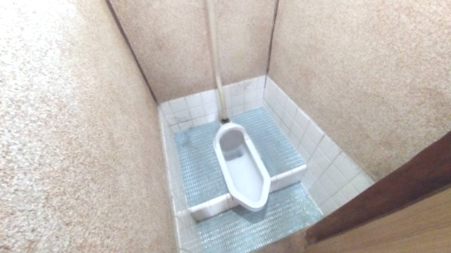 トイレ　懐かしい雰囲気のトイレです