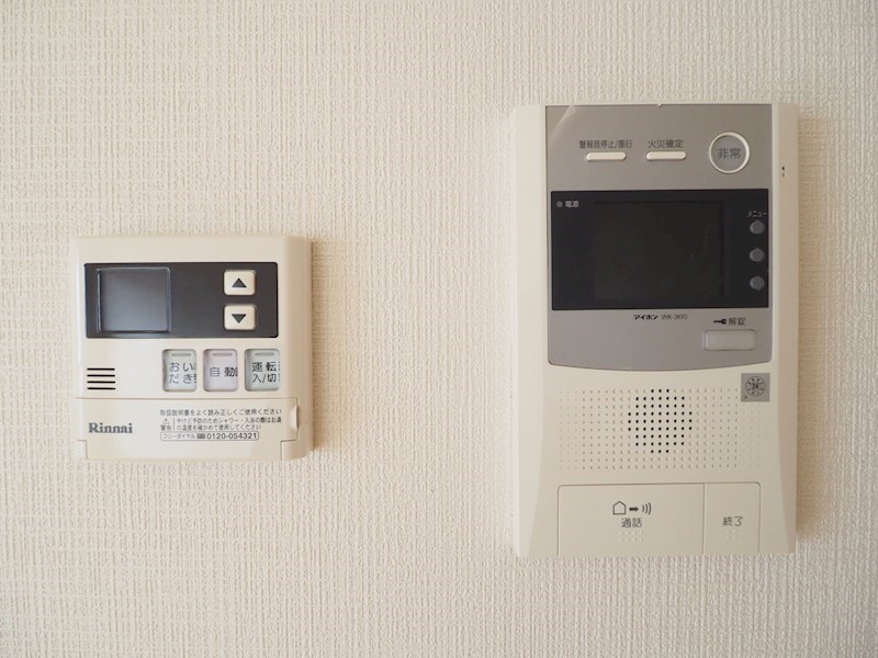 セキュリティ　TVモニター付きインターホン。