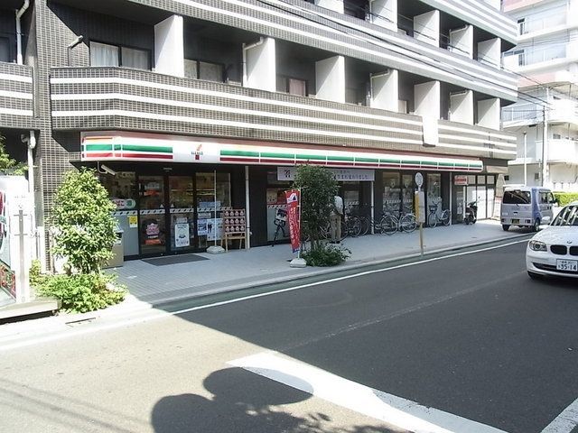 コンビニ　セブンイレブン（コンビニ）まで100m