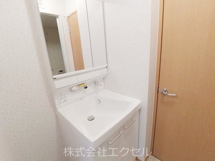 洗面設備　独立洗面台です。
