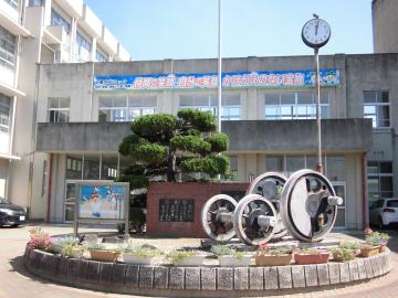 中学校　姫路市立東中学校（中学校）まで400m