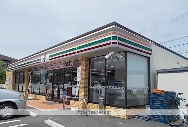 コンビニ　セブンイレブン飯田岡駅南店（コンビニ）まで500m