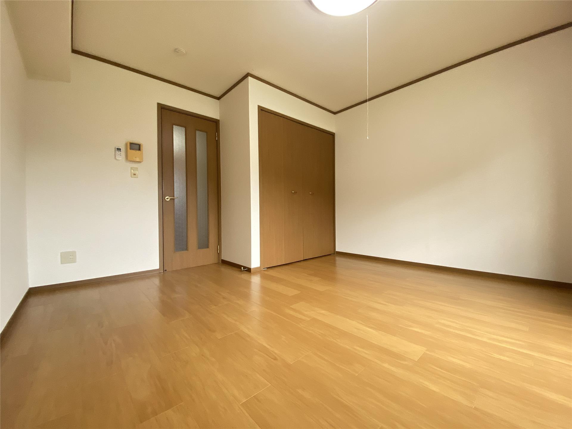 その他部屋・スペース　お部屋をスッキリと使えるクローゼット付き♪
