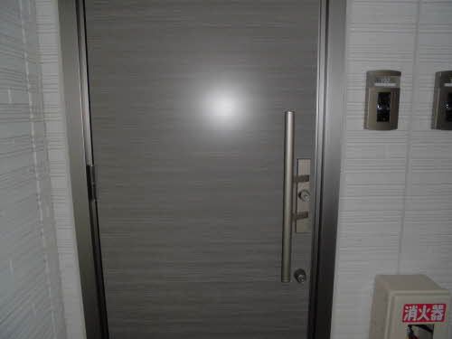 玄関　玄関ドア