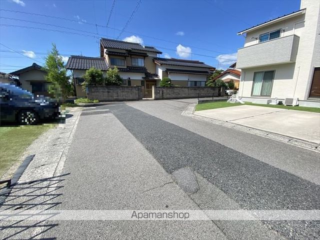 その他　前面道路（その他）まで0m