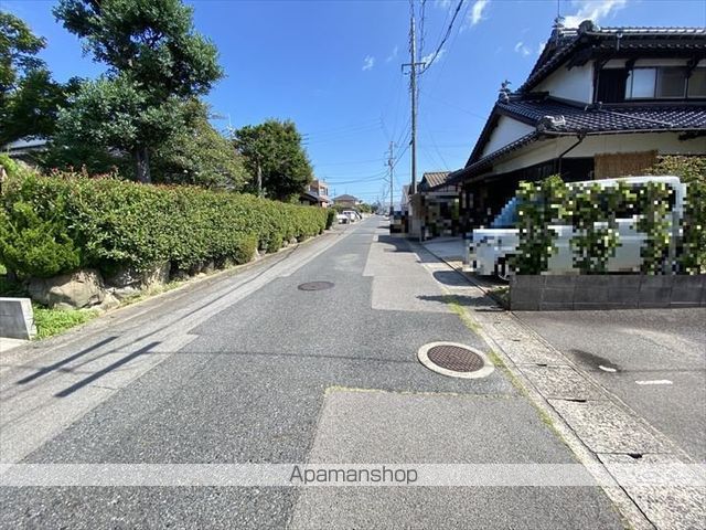 その他　前面道路（その他）まで0m