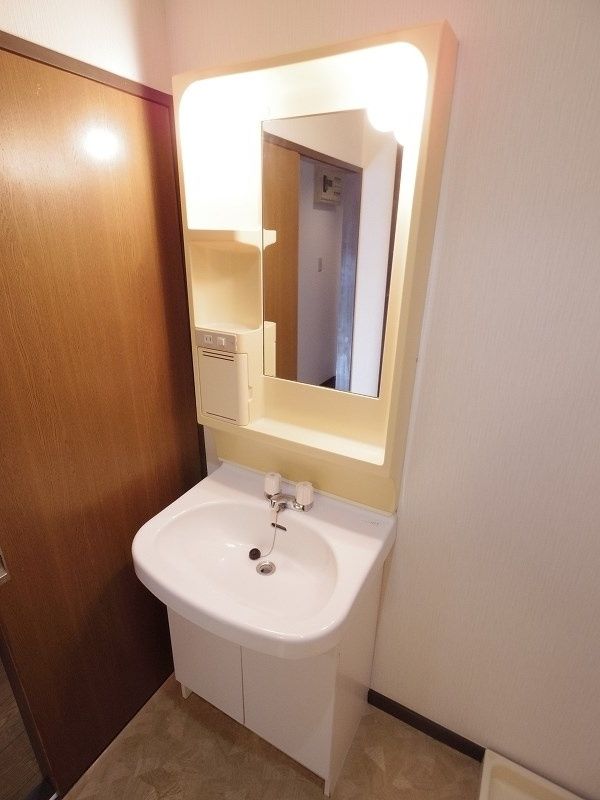 洗面設備　※同仕様写真
