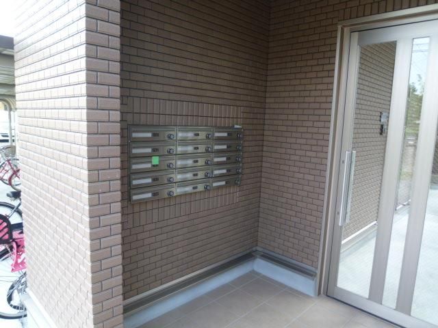 ＪＲ京浜東北線 蕨駅 徒歩15分 3階建 築16年の外観写真