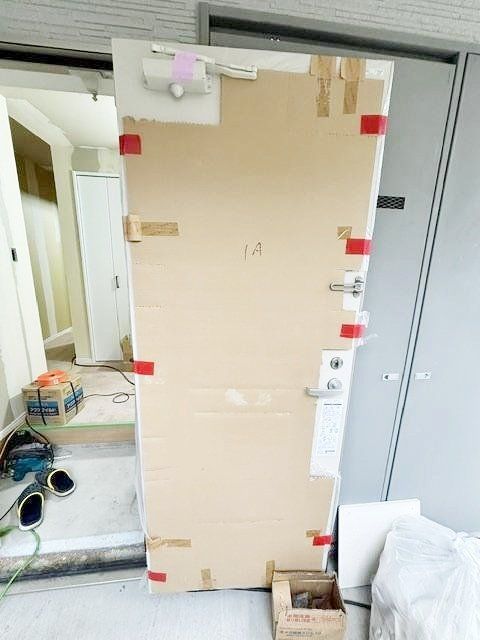 玄関　キッチン