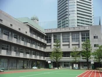 小学校　中央区立月島第二小学校（小学校）まで301m